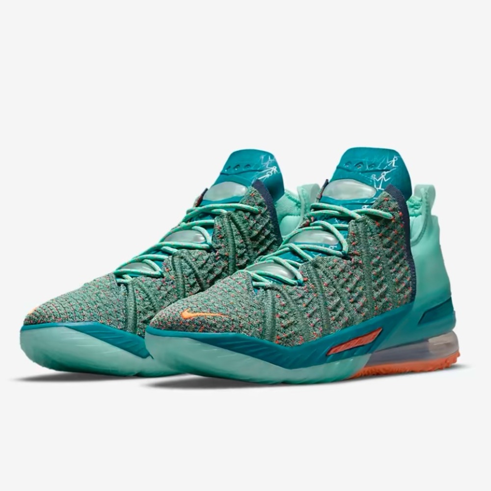 🏀. NEW LEBRON  XVIII🏀